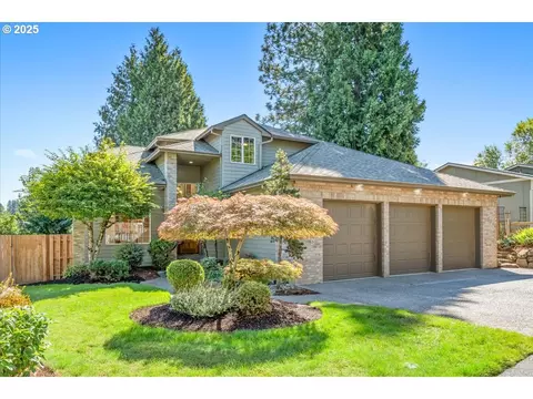 1534 SE Hale Ct, Gresham, OR 97080