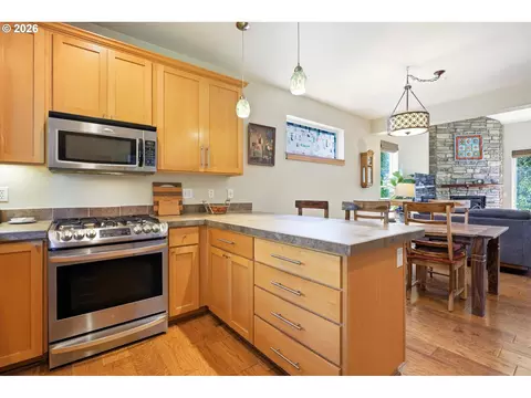 629 SE Roberts Ave, Gresham, OR 97080 photo 6