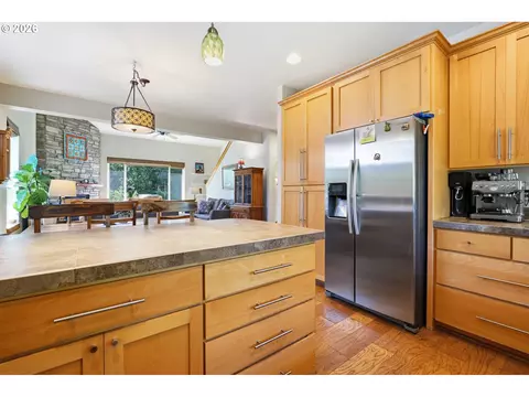 629 SE Roberts Ave, Gresham, OR 97080 photo 7