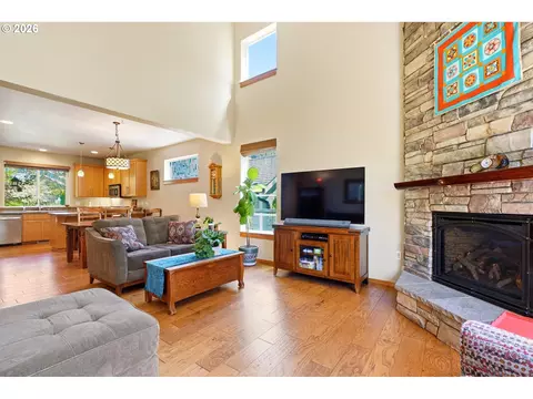 629 SE Roberts Ave, Gresham, OR 97080 photo 3