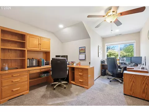 629 SE Roberts Ave, Gresham, OR 97080 photo 17