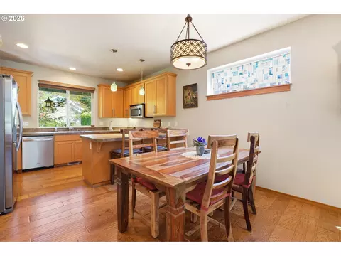 629 SE Roberts Ave, Gresham, OR 97080 photo 5