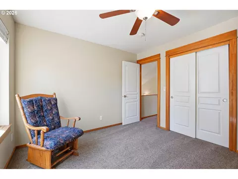 629 SE Roberts Ave, Gresham, OR 97080 photo 16