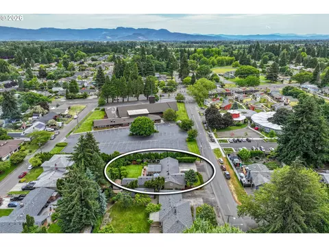 View/Area - 143 Ferndale Dr, Eugene, OR 97404 photo 4 of 7