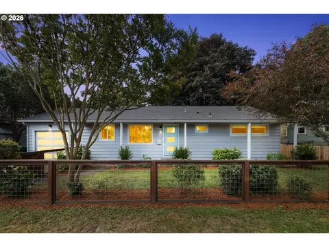 5100 SE Long St, Portland, OR 97206