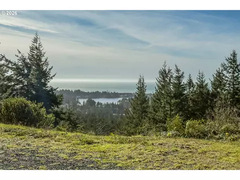 42365 Hensley Hill Rd, Port Orford, OR 97465