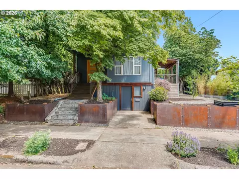 3712 SE 8th Ave, Portland, OR 97202