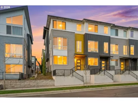 17137 SW Woodpecker Ln, Beaverton, OR 97007