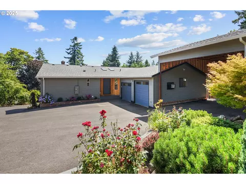 11125 SE Vista View Ln, Happy Valley, OR 97086