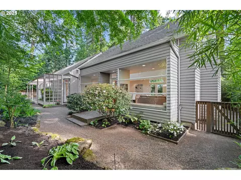 3500 Lanewood St, Lake Oswego, OR 97035