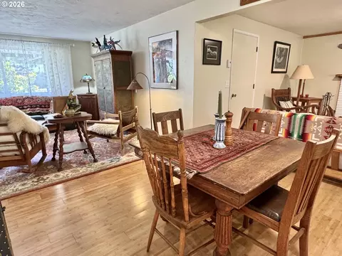 Dining - 359 Norman Ave, Eugene, OR 97404 photo 3 of 5