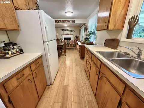 Kitchen - 359 Norman Ave, Eugene, OR 97404 photo 2 of 4