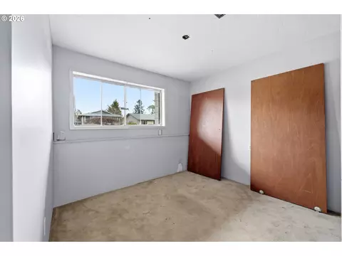Bedroom - 205 SE Olvera Ave, Gresham, OR 97080 photo 1 of 2