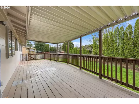 Exterior - 205 SE Olvera Ave, Gresham, OR 97080 photo 5 of 5