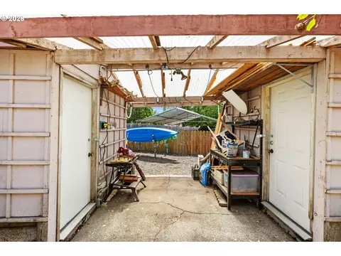147 E 8th St, Lafayette, OR 97127 photo 32
