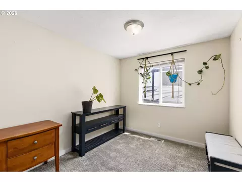 147 E 8th St, Lafayette, OR 97127 photo 19