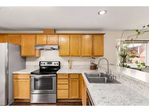 147 E 8th St, Lafayette, OR 97127 photo 15