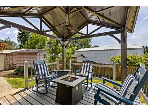 147 E 8th St, Lafayette, OR 97127 photo 13