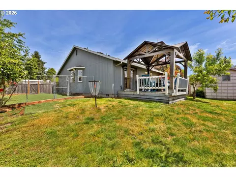 147 E 8th St, Lafayette, OR 97127 photo 29
