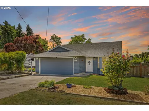 147 E 8th St, Lafayette, OR 97127 photo 2
