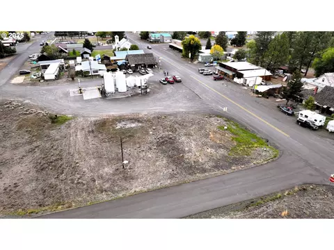 208 W Main St, Ukiah, OR 97880