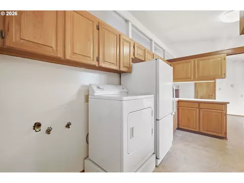 Other - 1318 Quinalt St, Springfield, OR 97477 photo 5 of 8