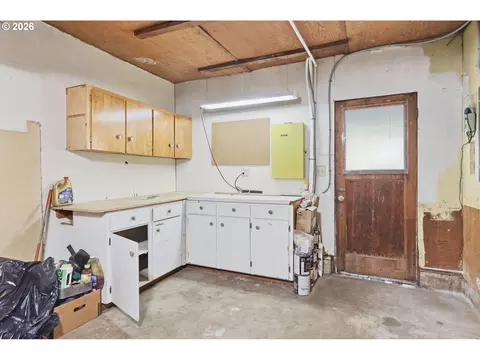Other - 1318 Quinalt St, Springfield, OR 97477 photo 6 of 8