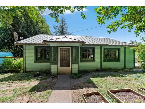93342 Upper Loop Rd, Coos Bay, OR 97420