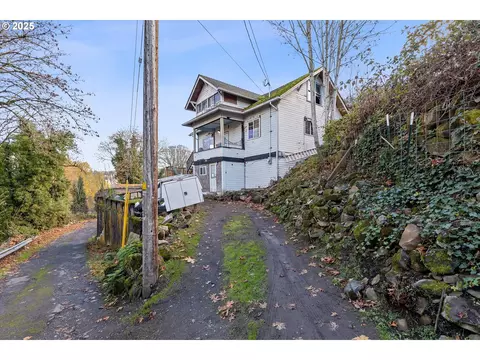 Exterior - 808 W A Loop, Rainier, OR 97048 photo 1 of 5