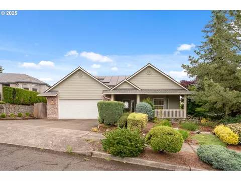 15745 SE Bybee Dr, Portland, OR 97236