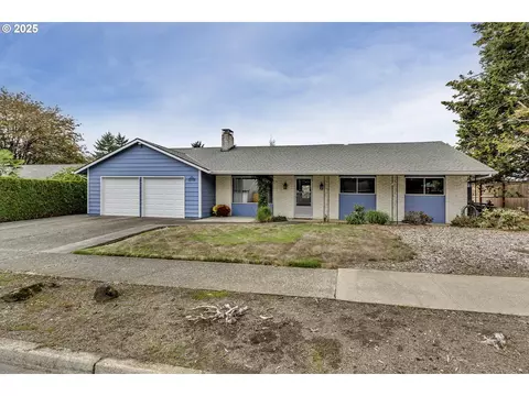 2773 SE Meadowlark Dr, Hillsboro, OR 97123