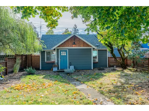6146 SE Lexington St, Portland, OR 97206