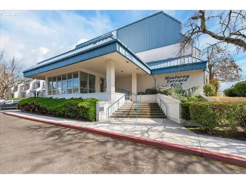8717 SE Monterey Ave #304, Happy Valley, OR 97086