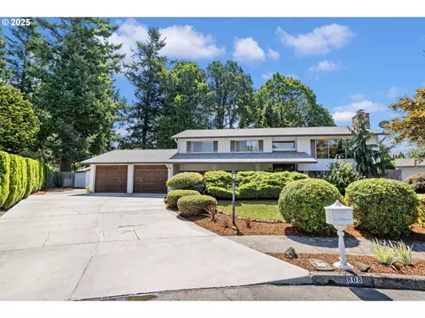 808 NW Bella Vista Pl, Gresham, OR 97030