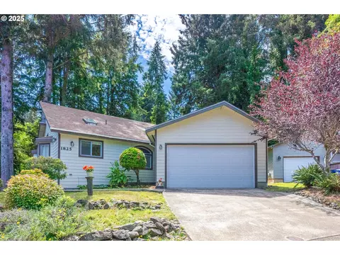 1825 NE Tide Ave, Lincoln City, OR 97367