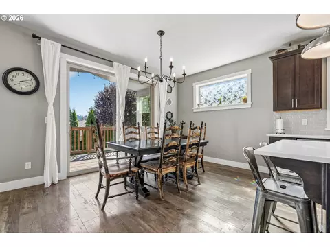 Dining - 1086 E 1st Ave, Estacada, OR 97023 photo 2 of 3