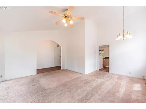 Living - 3457 Mahlon Ave, Eugene, OR 97401 photo 3 of 6