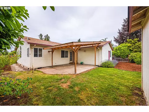 Exterior - 3457 Mahlon Ave, Eugene, OR 97401 photo 7 of 10