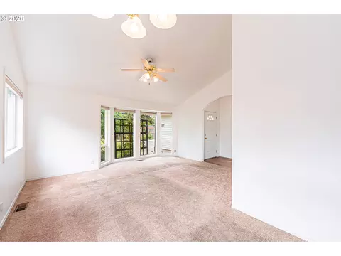 Living - 3457 Mahlon Ave, Eugene, OR 97401 photo 5 of 6