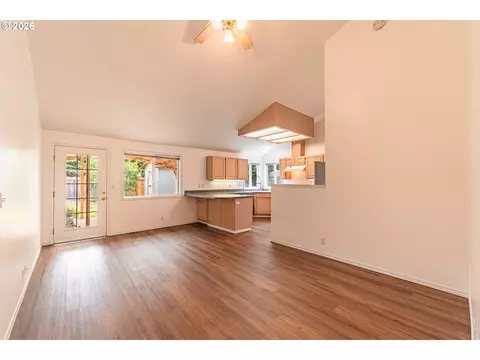 Living - 3457 Mahlon Ave, Eugene, OR 97401 photo 4 of 6