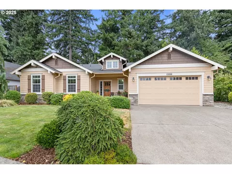 13899 Traveler Rd, Oregon City, OR 97045