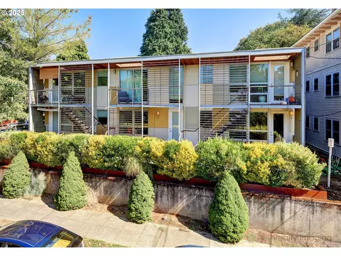 1310 SE 14th Ave #3, Portland, OR 97214