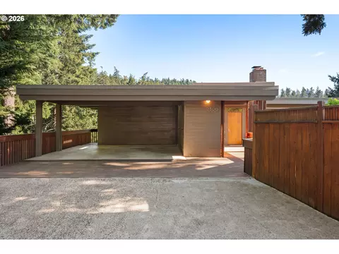 2300 Parkside Ln, Eugene, OR 97403 photo 2