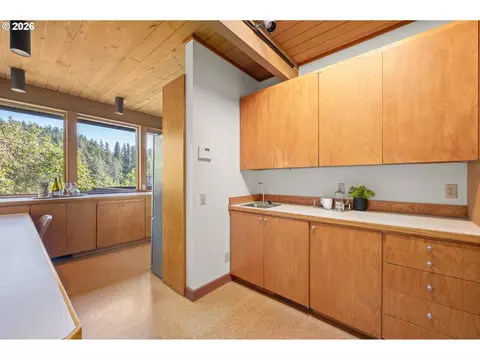 2300 Parkside Ln, Eugene, OR 97403 photo 14