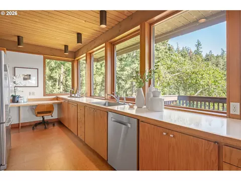 2300 Parkside Ln, Eugene, OR 97403 photo 12