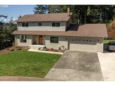 2402 Stephanie Ln, North Bend, OR 97459