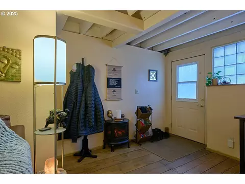 Entry Way - 105 E Main St, Enterprise, OR 97828 photo 1 of 2