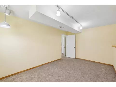 Bedroom - 1485 SE 11th St, Gresham, OR 97080 photo 6 of 6