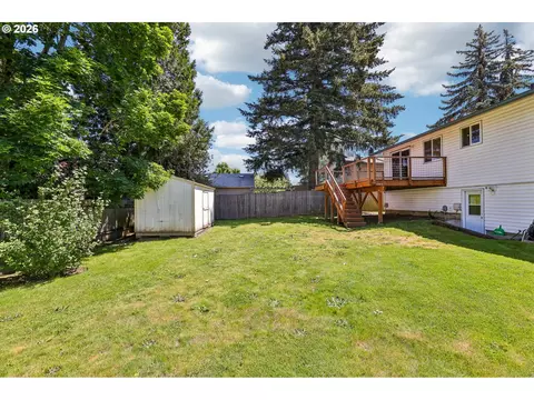 Exterior - 1485 SE 11th St, Gresham, OR 97080 photo 14 of 15