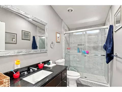 Bath - 5335 Daisy St #101, Springfield, OR 97478 photo 3 of 3